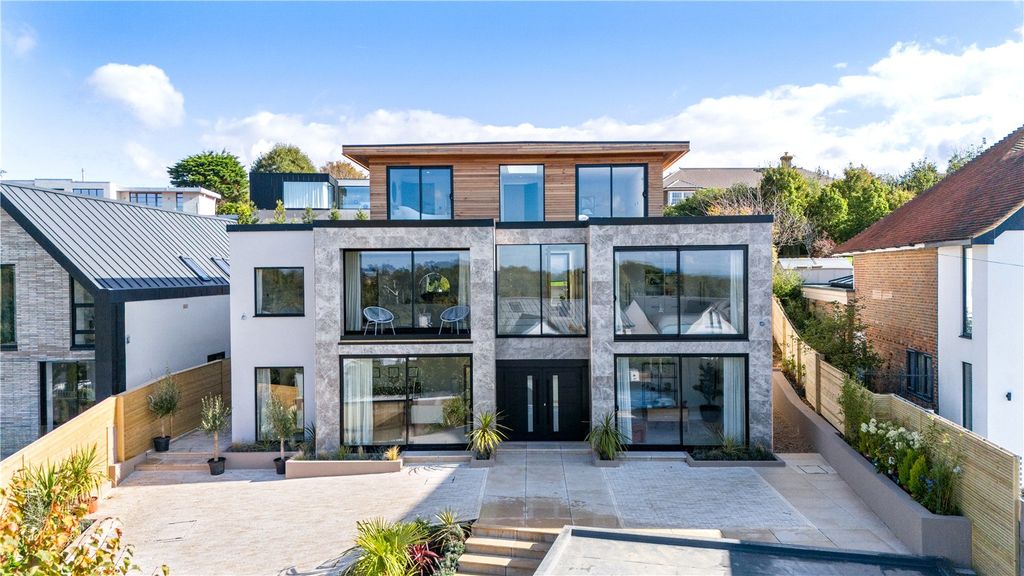 Property photo 1 of 23 Picture No. 83