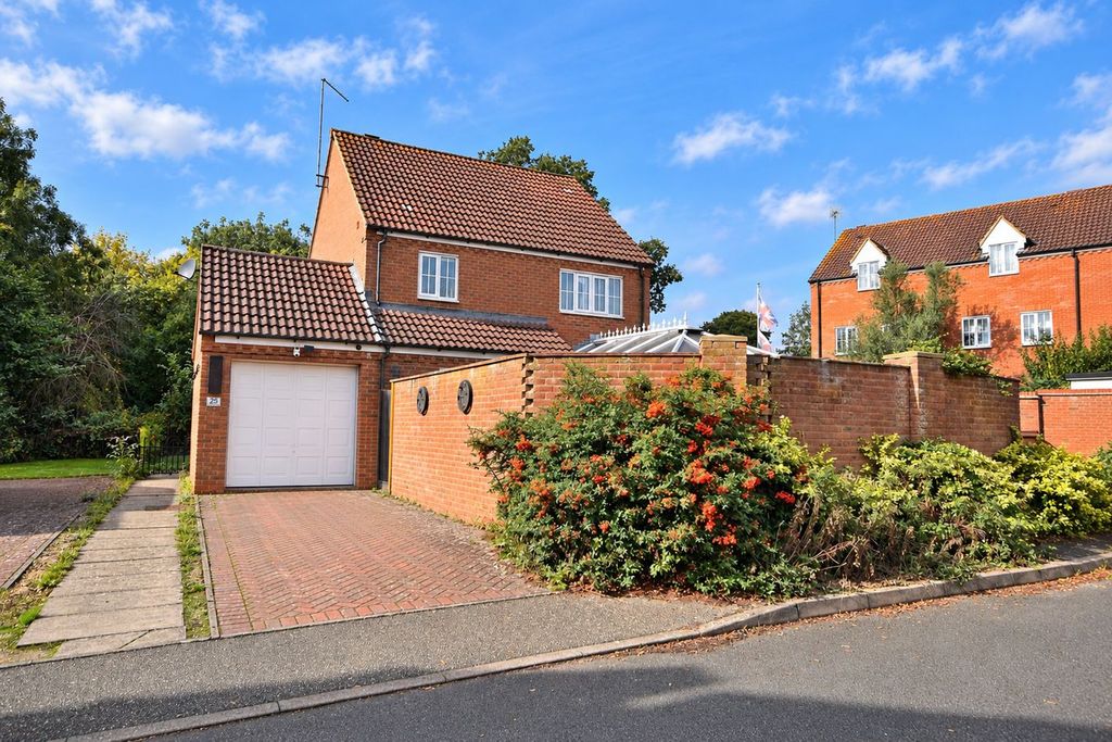 Property photo 1 of 23