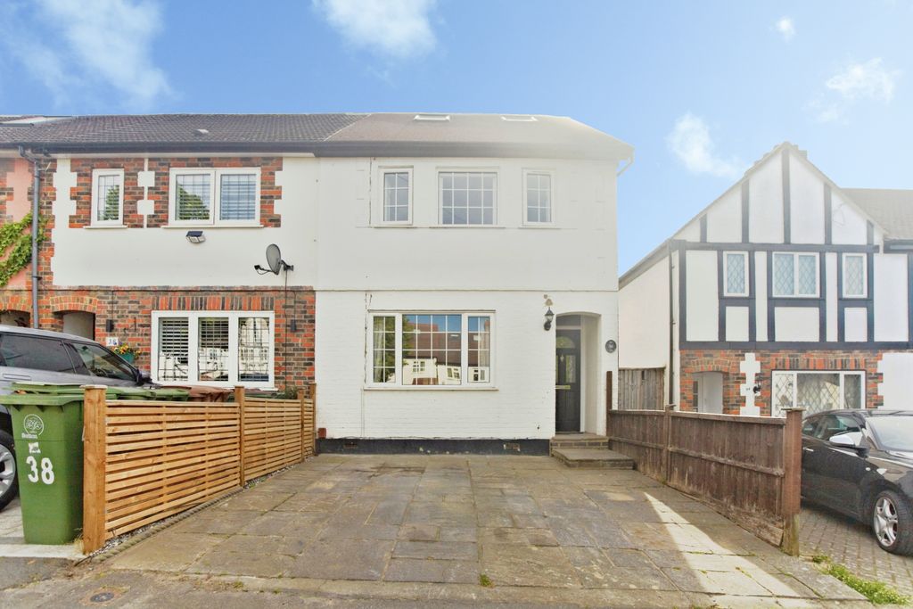 Property photo 1 of 19