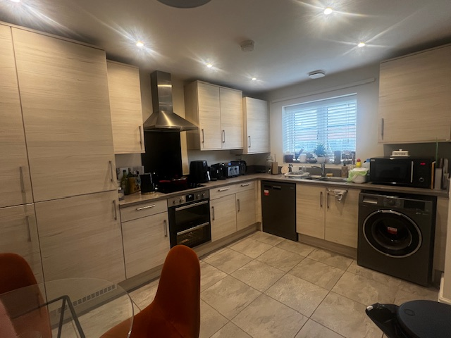 Property photo 2 of 12 11
