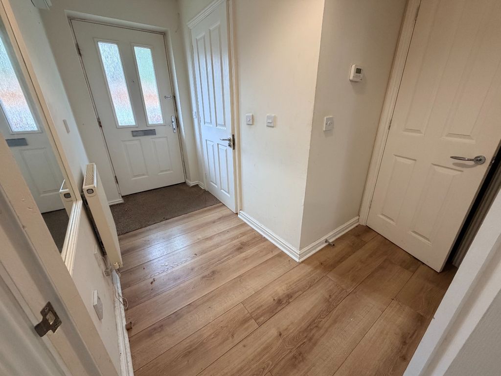 Property photo 2 of 9 5231752