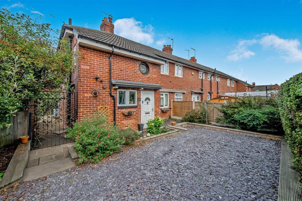 Property photo 1 of 29
