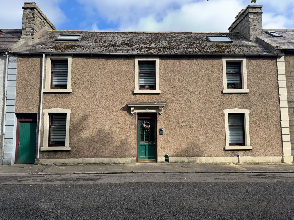 Property photo 1 of 32