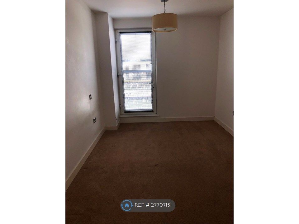 Property photo 3 of 5 Bedroom