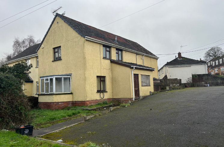 Property photo 2 of 7