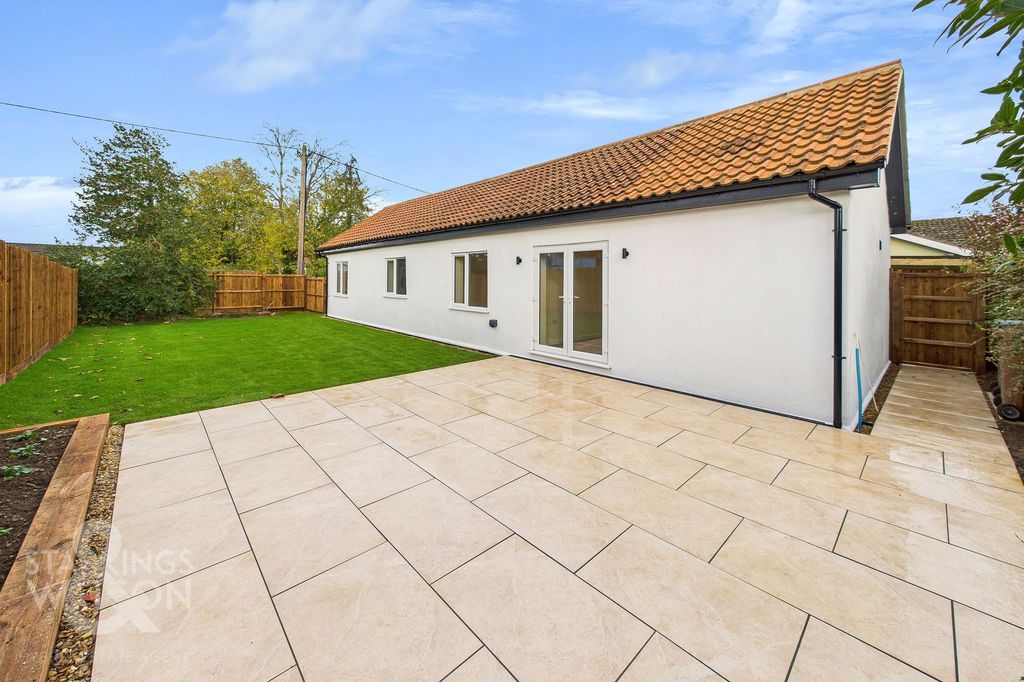 Property photo 2 of 22