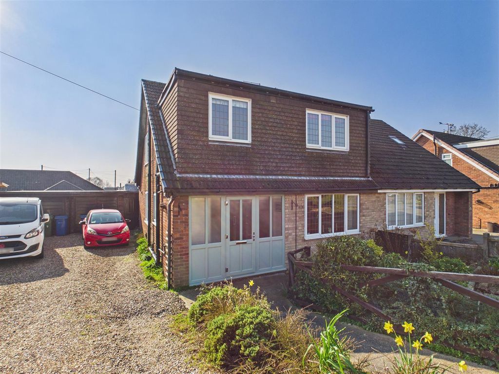 Property photo 1 of 19 Front