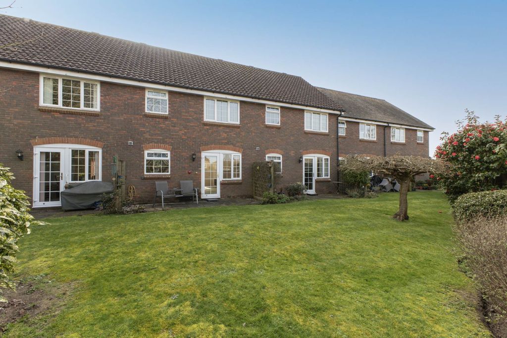 Property photo 3 of 17