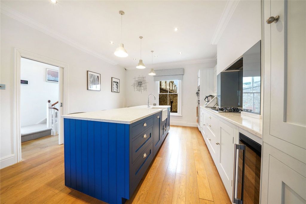 Property photo 1 of 15 Picture No. 17