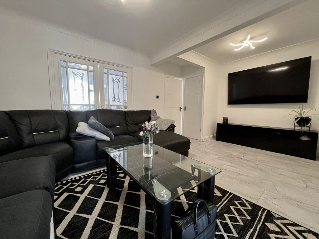 Property photo 2 of 20 Whatsapp Image 2025-12-03 At 12.23.40 Pm (4).Jpeg