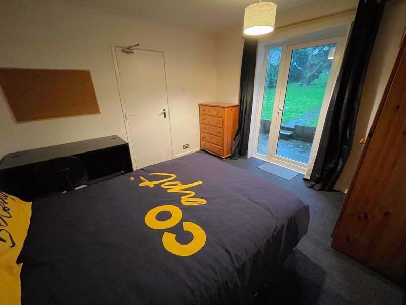 Property photo 3 of 10 Photo 9