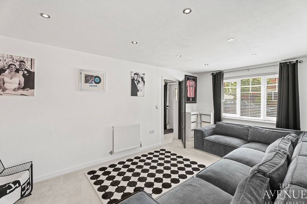 Property photo 2 of 32 5300523