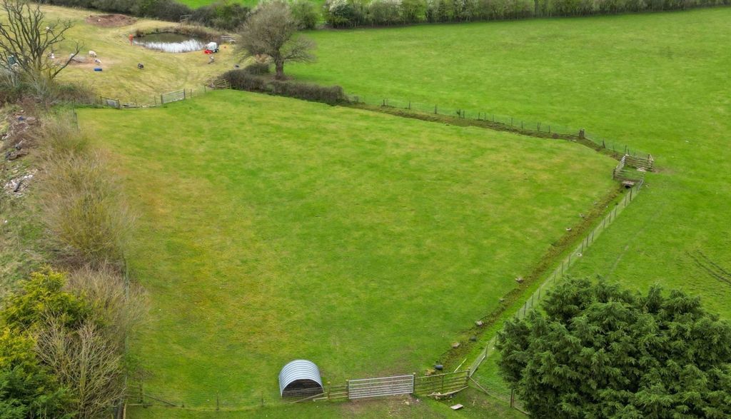Property photo 3 of 29