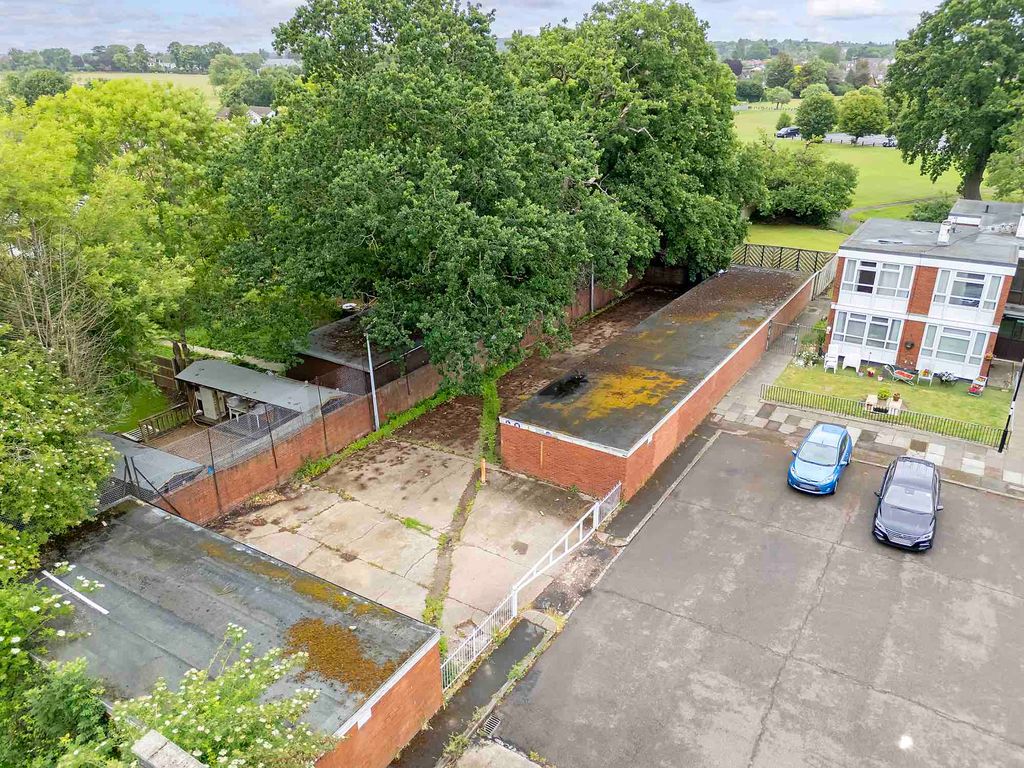 Property photo 2 of 4