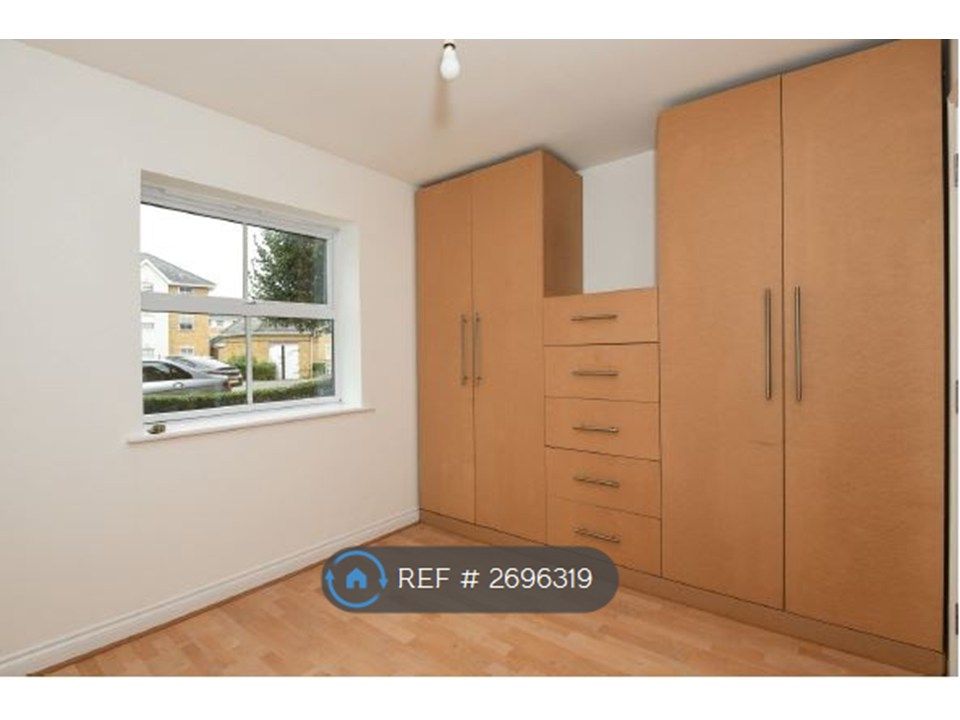 Property photo 3 of 6 Double Bedroom