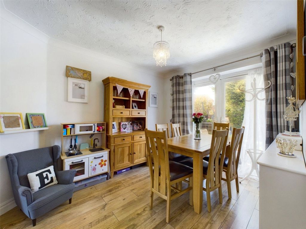 Property photo 3 of 19 Picture No. 25