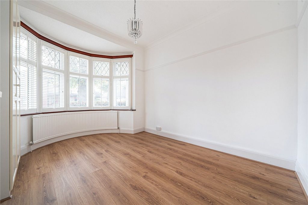 Property photo 2 of 30 Picture No. 17