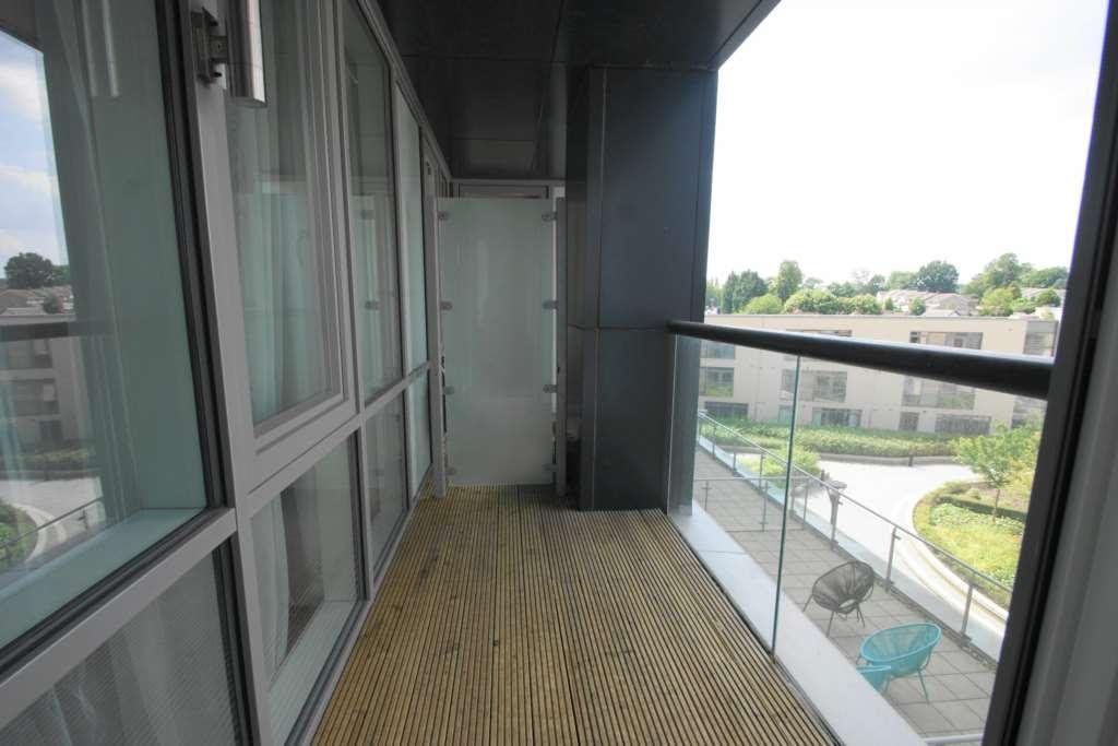 Property photo 2 of 6 Balcony