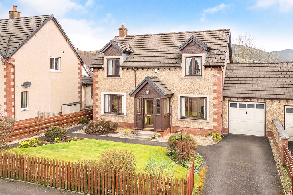 Property photo 1 of 13 Primary Property Image