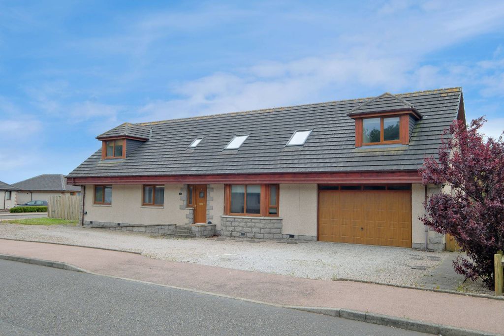 Property photo 1 of 30