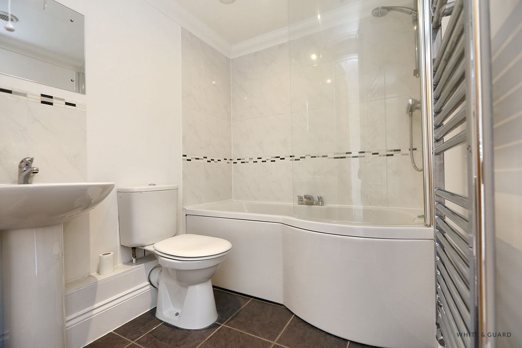 Property photo 3 of 7 Img_3703