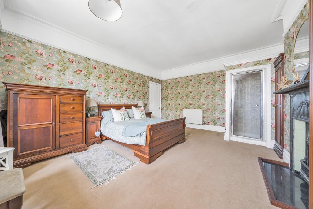 Property photo 2 of 17 1290378-31-682B93d5Ded51-Arw.Jpg