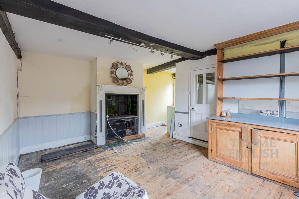 Property photo 3 of 13