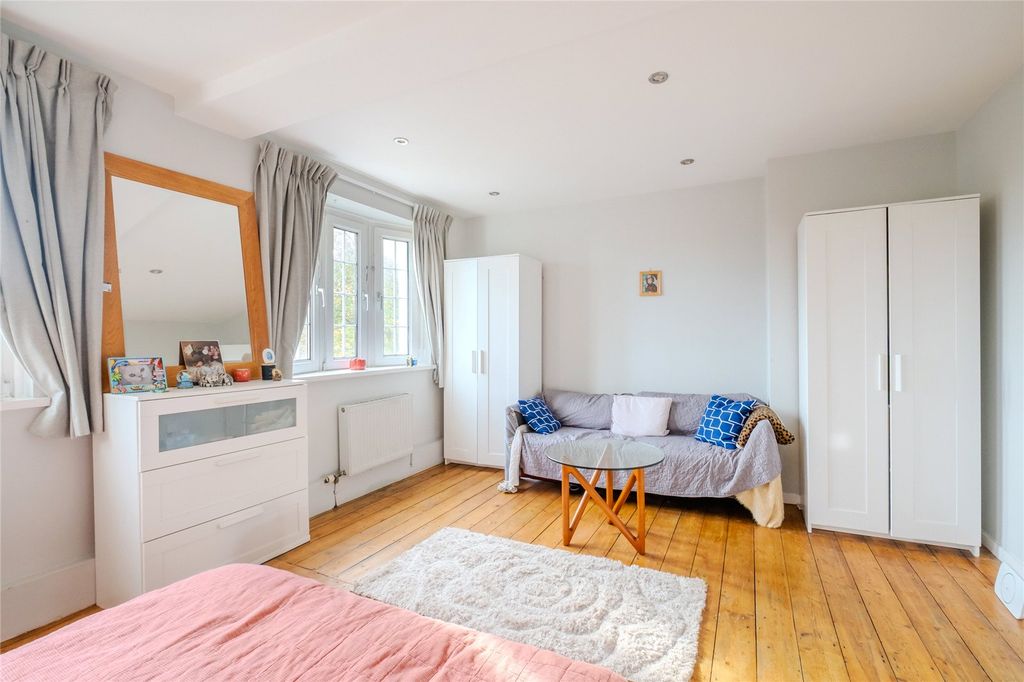 Property photo 2 of 5 Picture No. 04