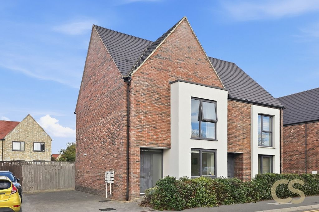Property photo 1 of 17 5424030
