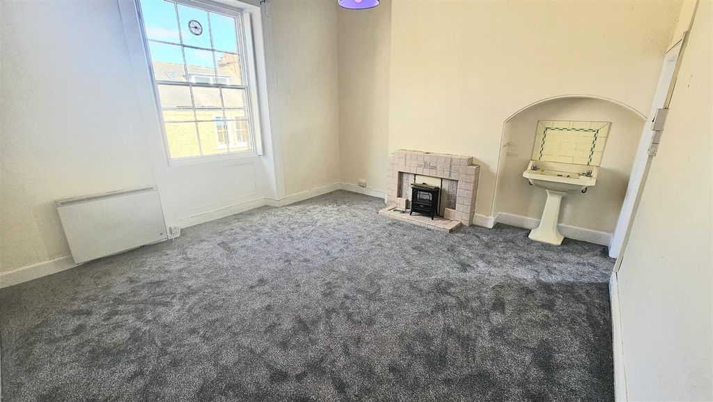 Property photo 3 of 7 Pro-81Gfwaaw.Jpeg