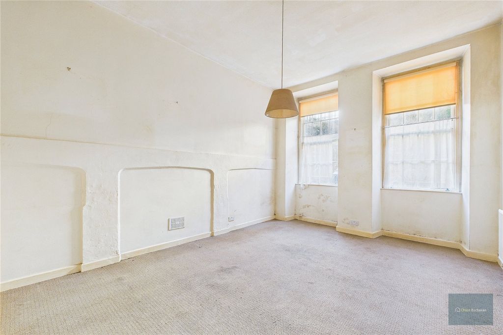 Property photo 2 of 7 Picture No. 04