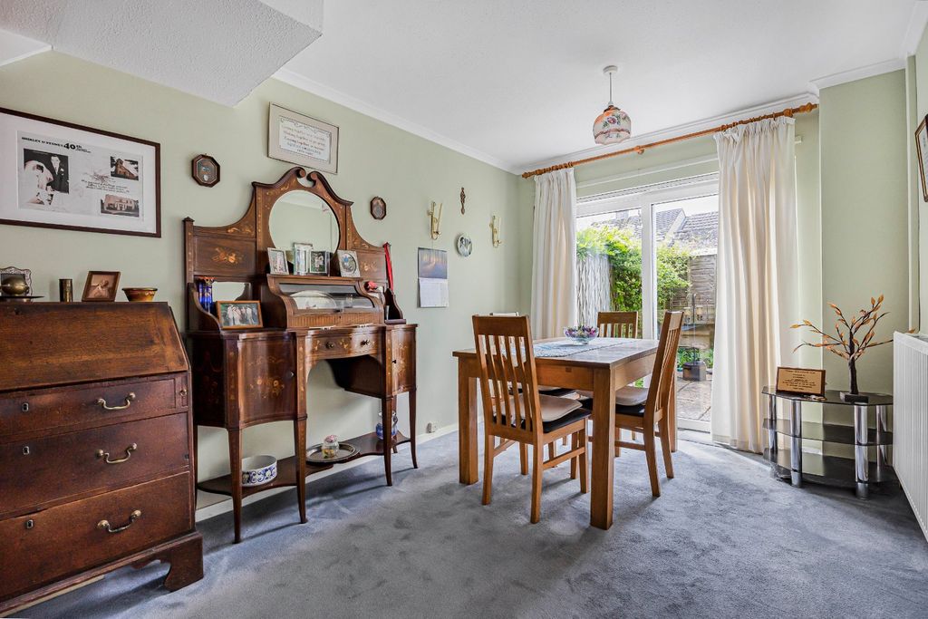 Property photo 3 of 16 Dining Room