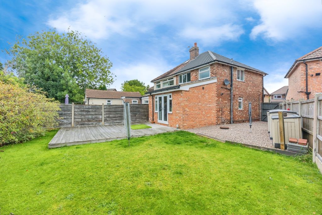 Property photo 2 of 14 Photo