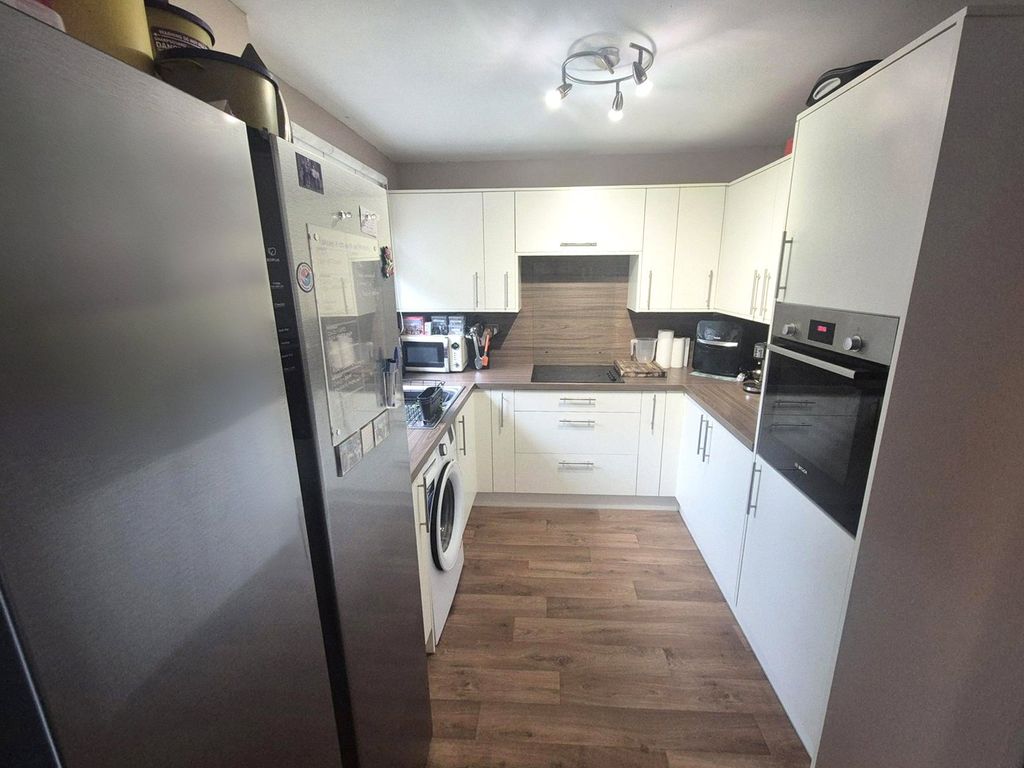 Property photo 3 of 15 Picture No. 33