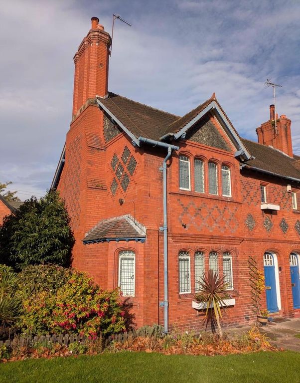 Property photo 1 of 25