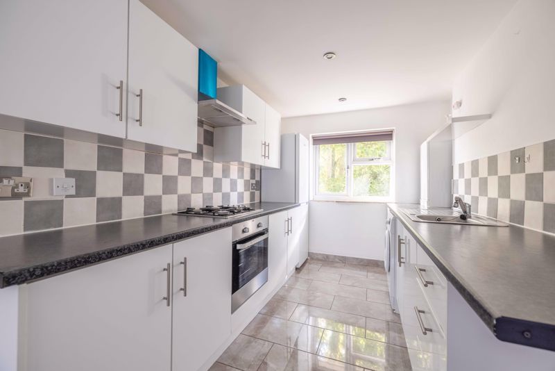 Property photo 3 of 7 Photo 5