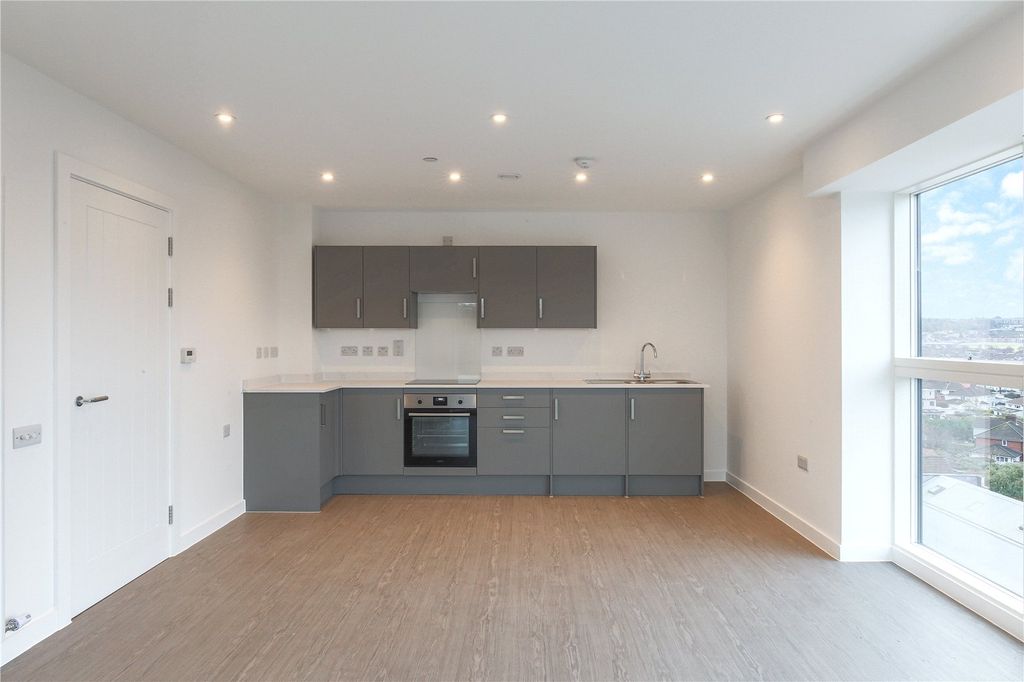 Property photo 3 of 12 Picture No. 06