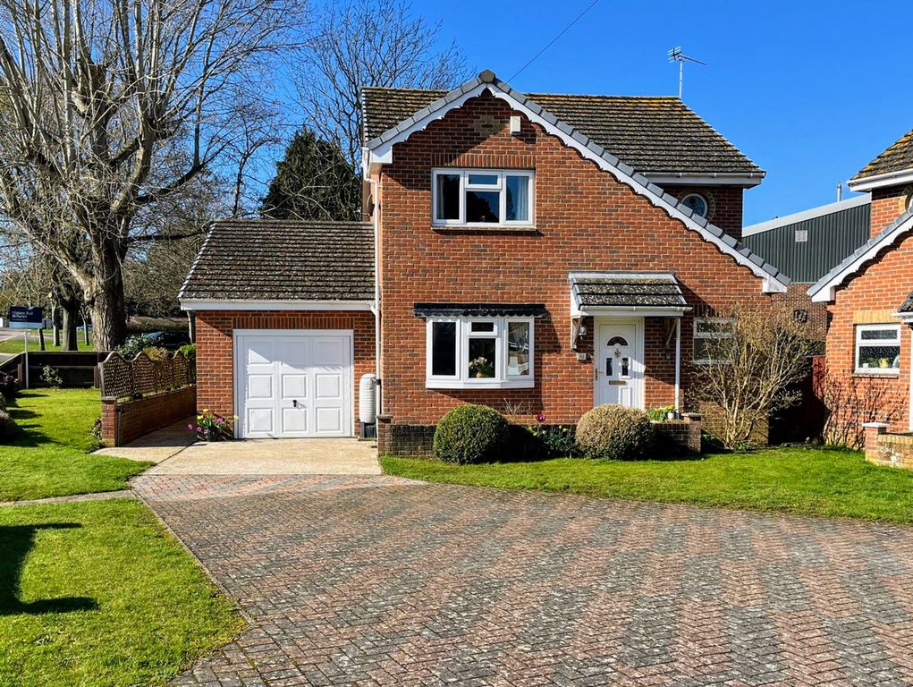 Property photo 2 of 36