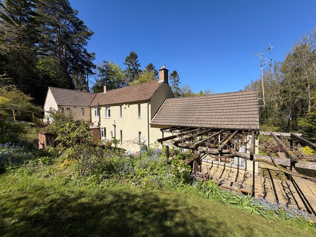 Property photo 3 of 22