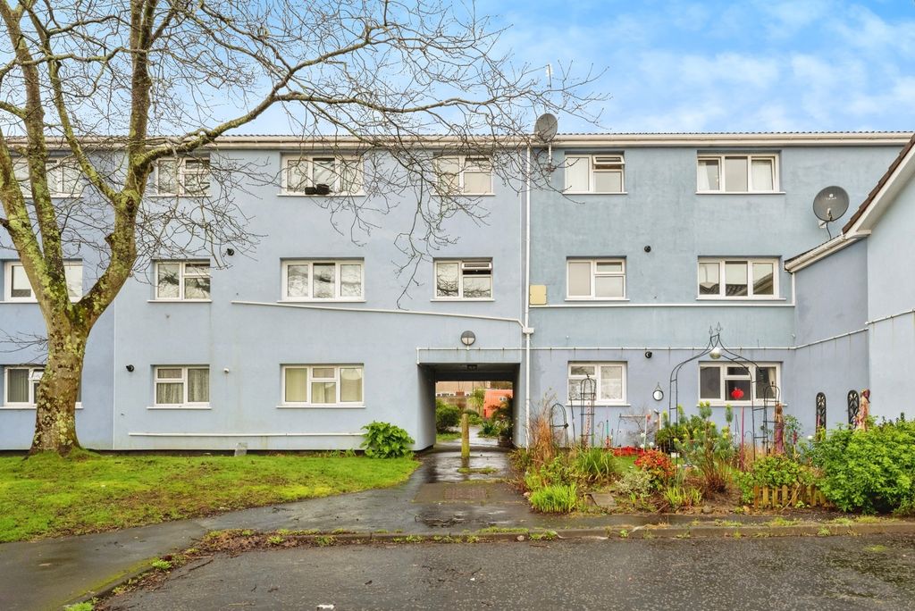 Property photo 1 of 18 Pbox-Img.Jpg