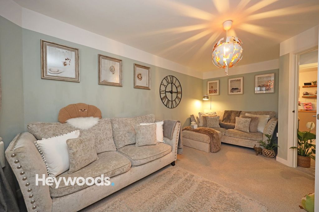 Property photo 2 of 41