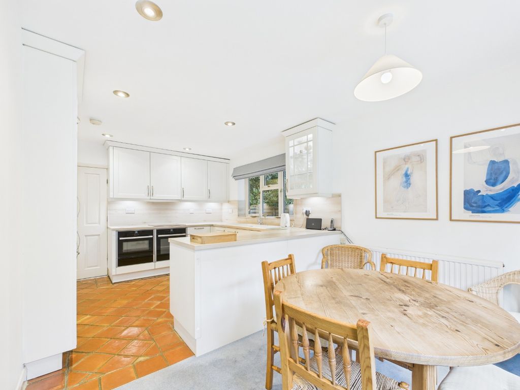 Property photo 3 of 20 4535457