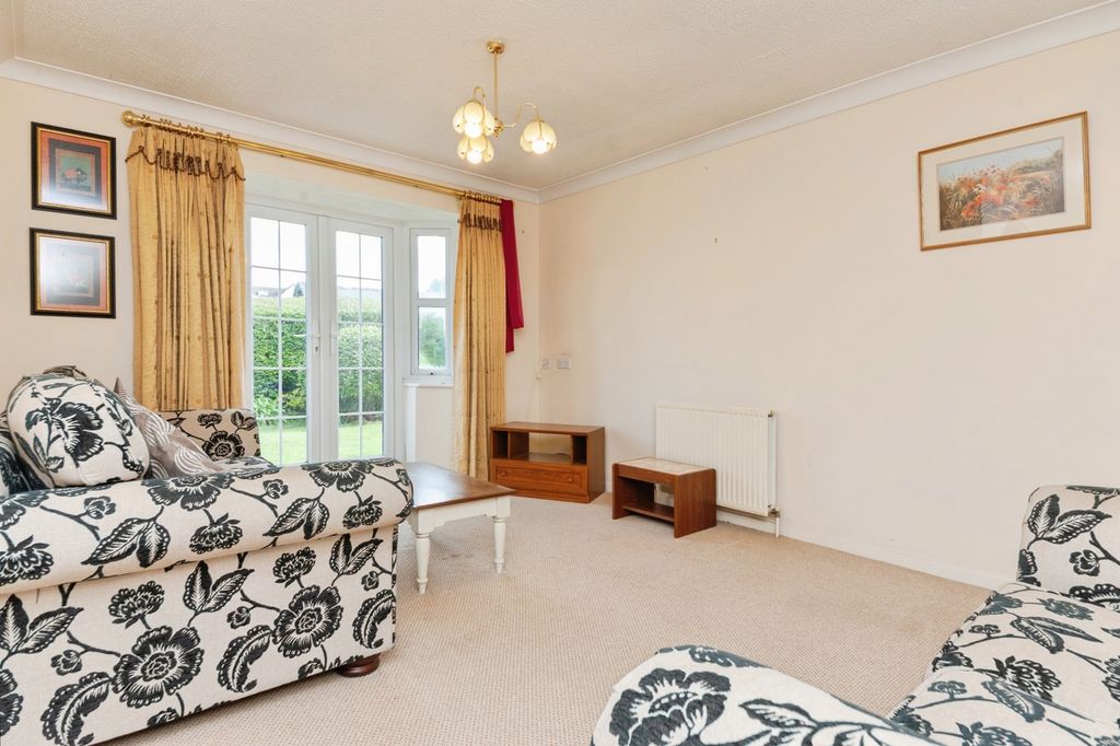 Property photo 3 of 12 Living Room