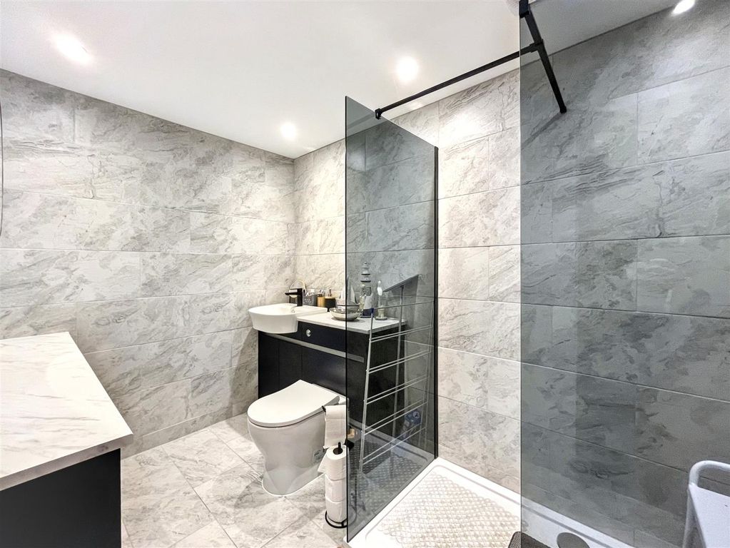 Property photo 1 of 9 Img_2562.Jpg