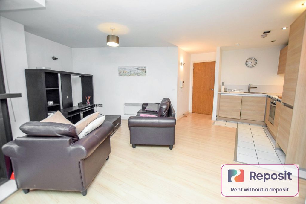 Property photo 3 of 16 Picture No. 32