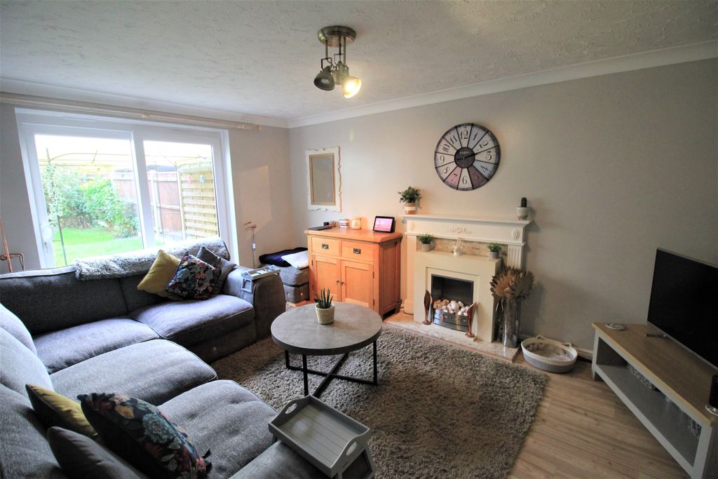Property photo 3 of 11