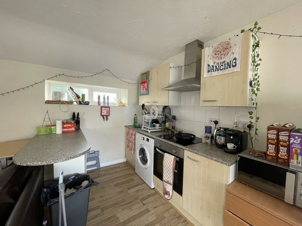 Property photo 3 of 7 Img_5097