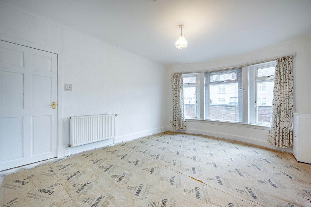 Property photo 3 of 26