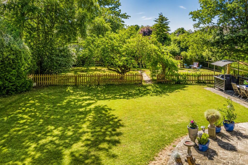 4 bed detached house for saleStone, Berkeley GL13 photo 4