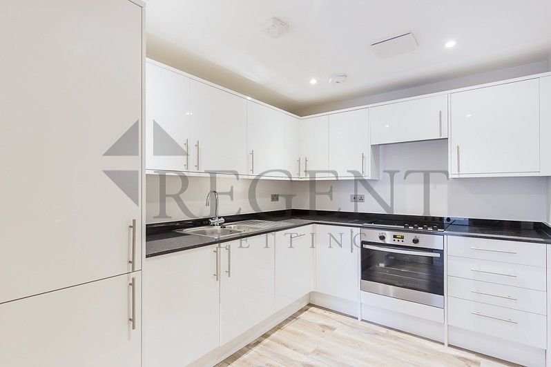 Property photo 2 of 7 Kitchen